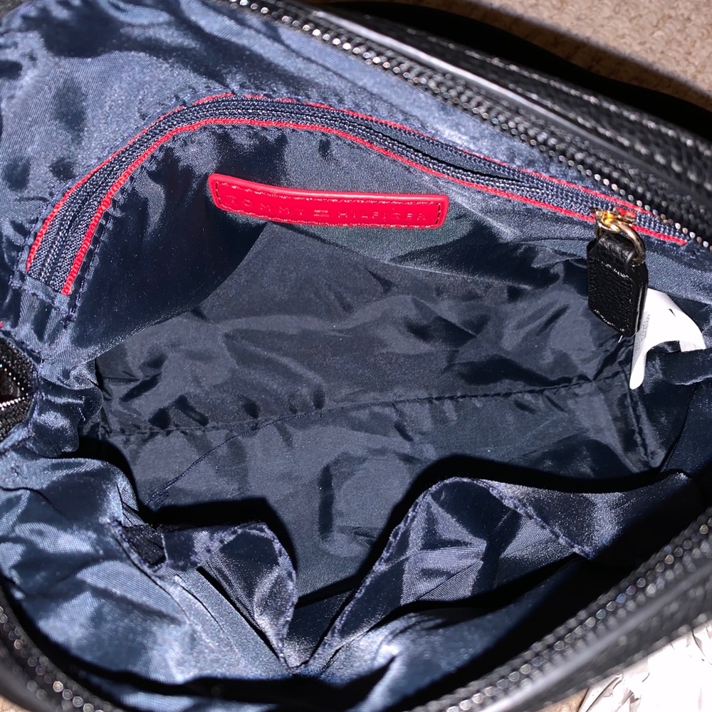 Tommy Hilfiger Crossbody bag - Picture 5 of 5